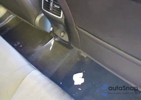 2020 Kia Sportage Lx z USA, uszkodzony, nr VIN KNDPM3AC7L7717102